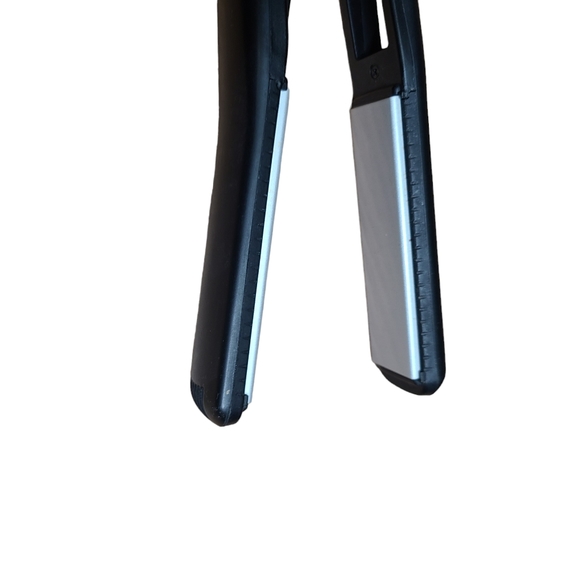 Vidal Sassoon digital hair straightener - Picture 5 of 6
